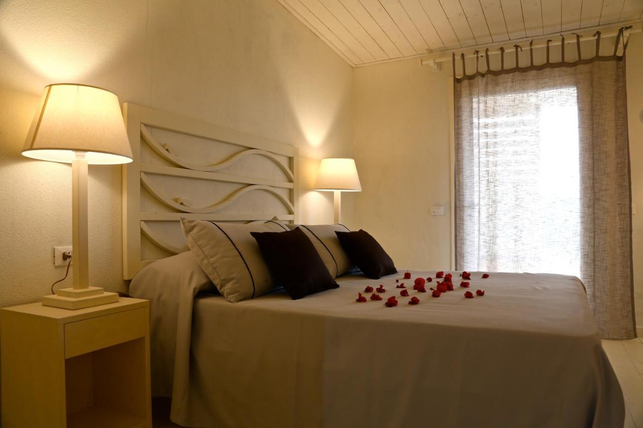 Residence Les Oliviers Porto Azzurro Zewnętrze zdjęcie