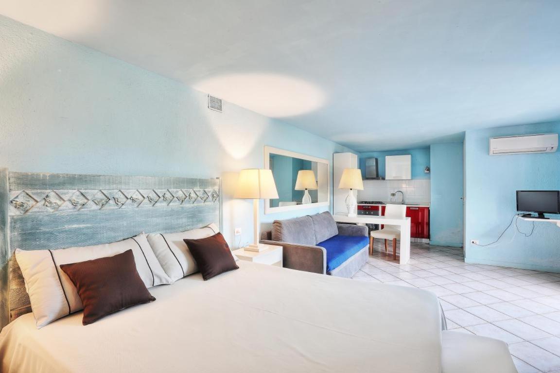 Residence Les Oliviers Porto Azzurro Zewnętrze zdjęcie